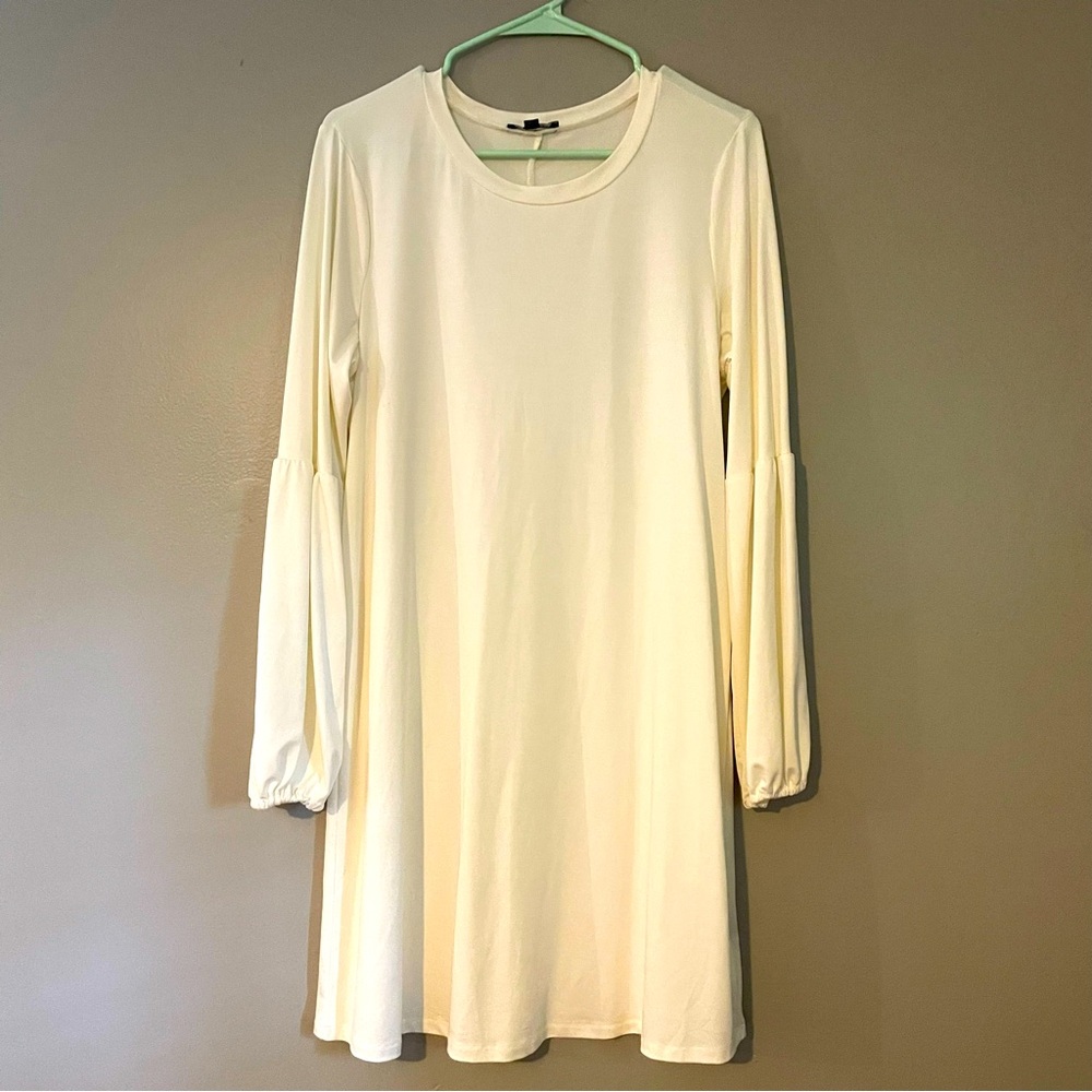 Women's Cream dress XL